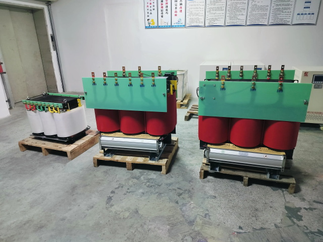 沙依巴克KS11-1000KVA矿用变压器